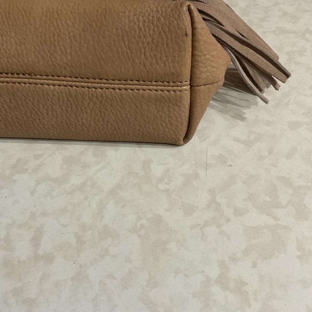 Mode Lux Elegant Tan Leather Shoulder Bag - Picture 4 of 7